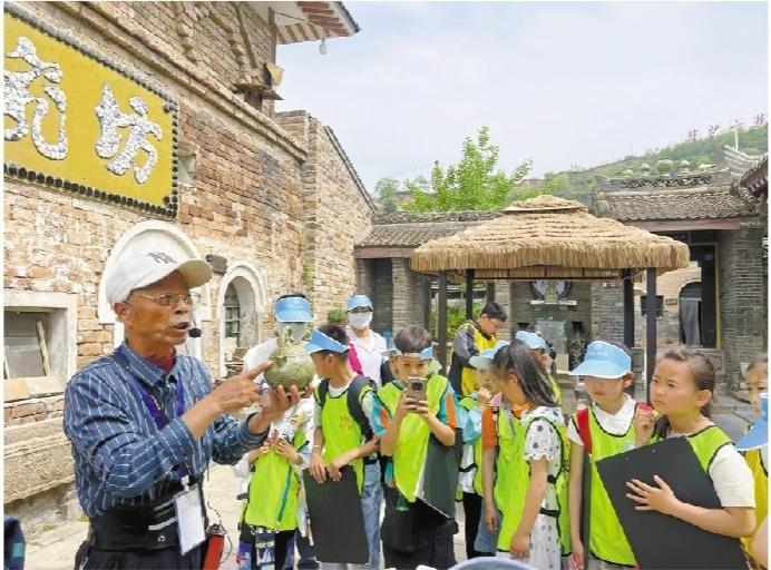 志愿服务耀三秦｜修鞋摊上走出个宣讲师