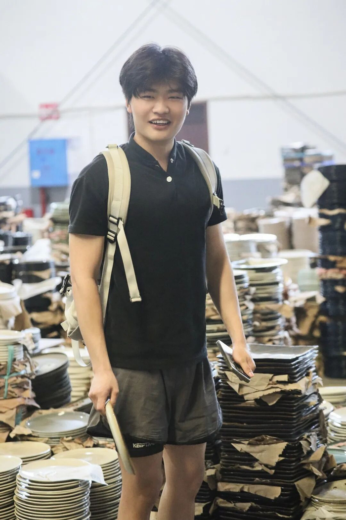大三学生逆袭！醴陵瓷在俄罗斯卖疯了